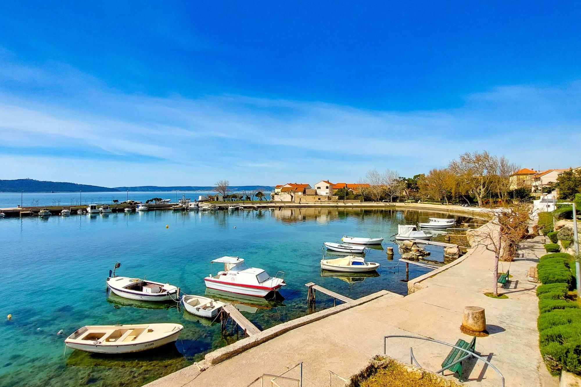 Mendy Cozy Seaview Retreat Apartman Kaštela Kültér fotó